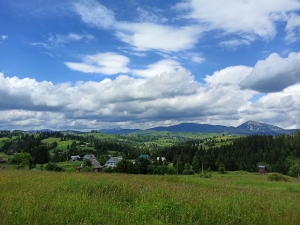 Краєвид з с.Вороненко на с.Яблуниця