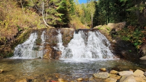 Водоспад Бо́гдан