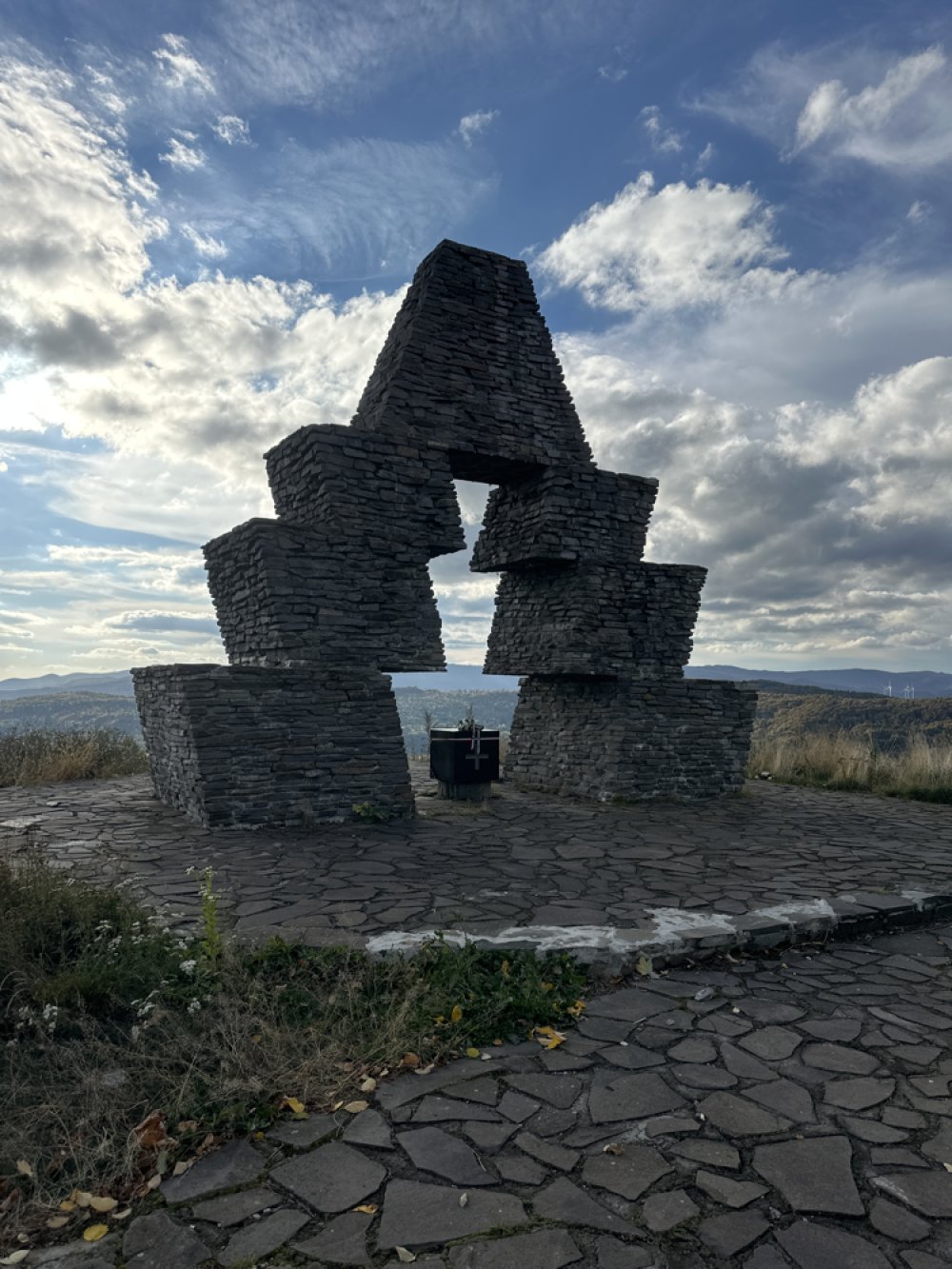 Угорський памʼятник 