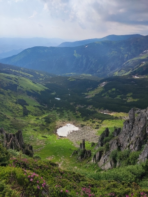 Вид з гори Шпиці вниз маршруту з с.Бистрець
